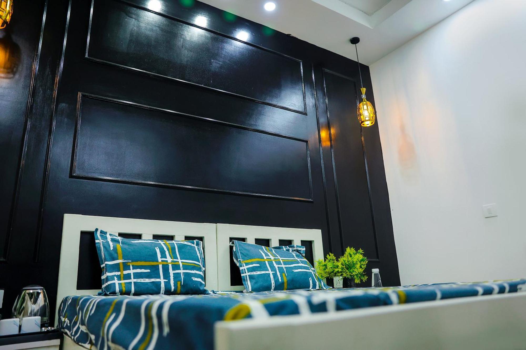 Agrah Stay - Kasa Lusso Stay ファリーダーバード エクステリア 写真