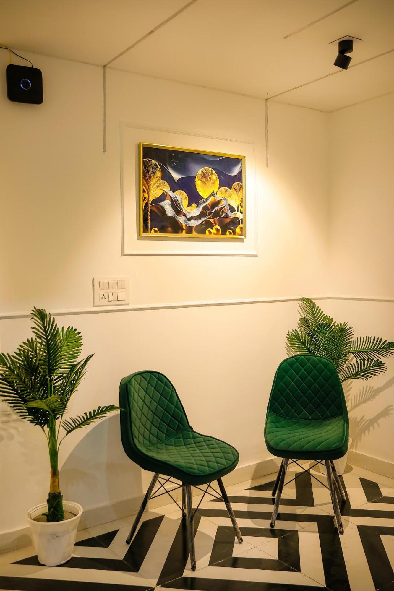 Agrah Stay - Kasa Lusso Stay ファリーダーバード エクステリア 写真