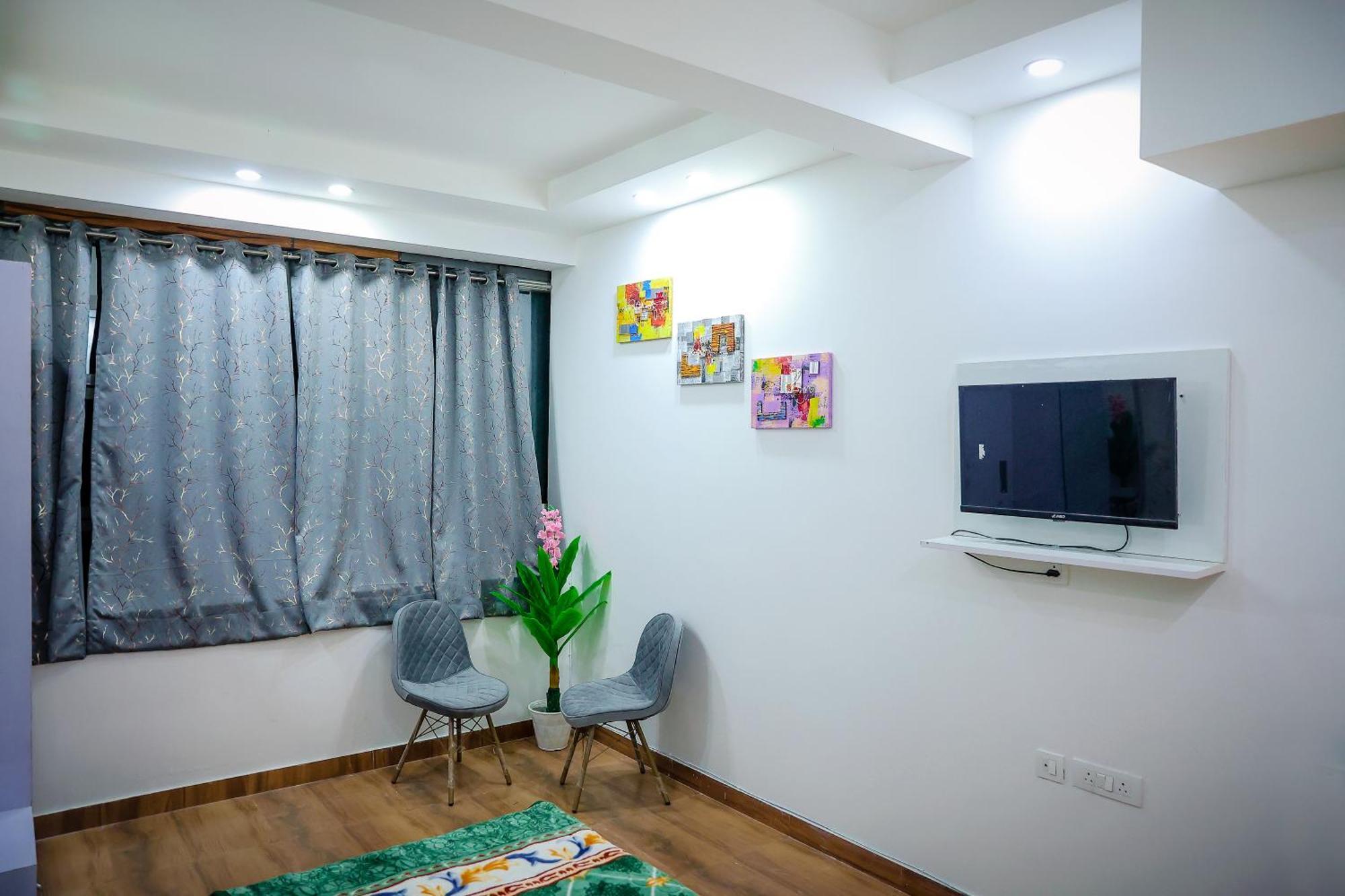 Agrah Stay - Kasa Lusso Stay ファリーダーバード エクステリア 写真
