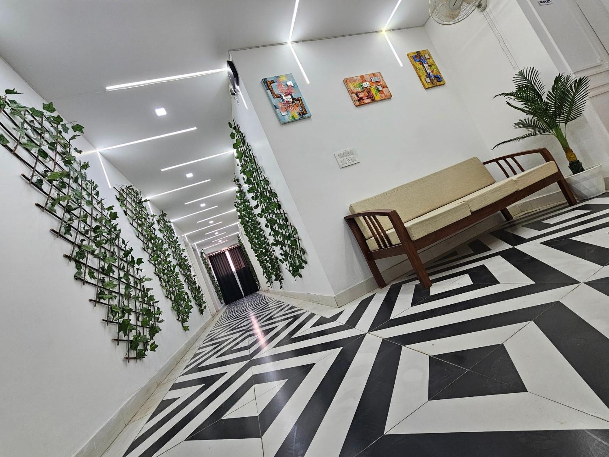 Agrah Stay - Kasa Lusso Stay ファリーダーバード エクステリア 写真